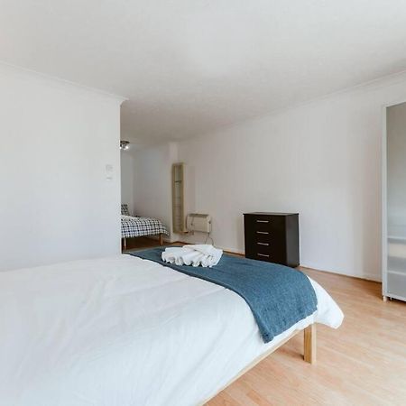 Up To 4 People, Room In A Share House Next To London Bridge ภายนอก รูปภาพ