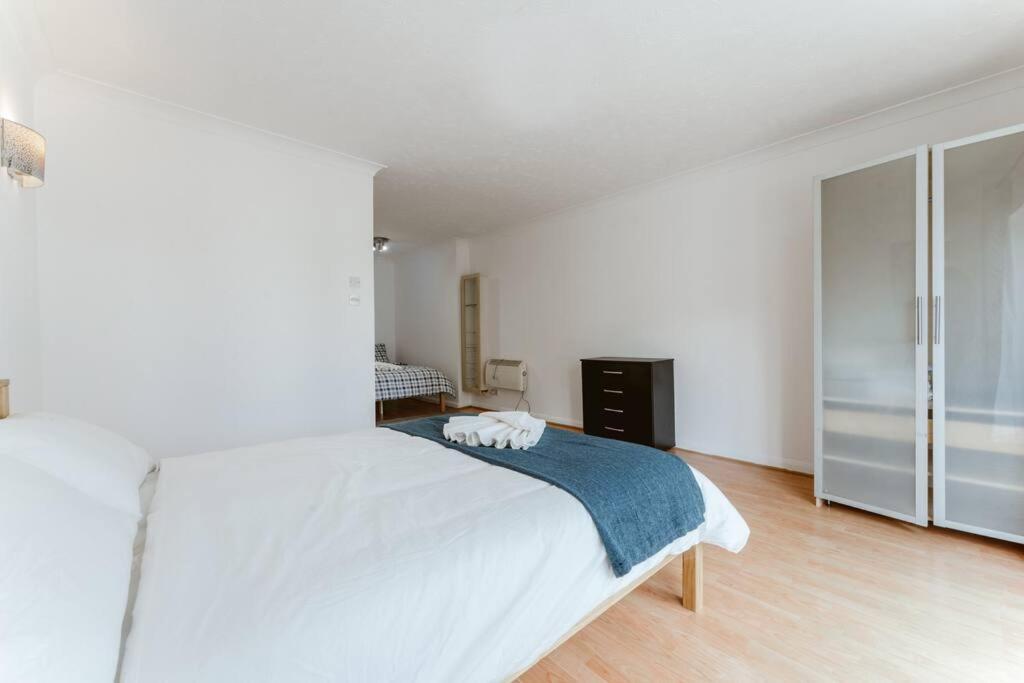 Up To 4 People, Room In A Share House Next To London Bridge ภายนอก รูปภาพ